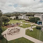 & Hotel Killaloe