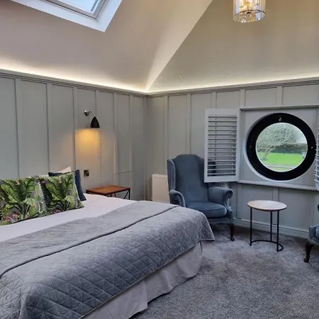 Hotel & Killaloe