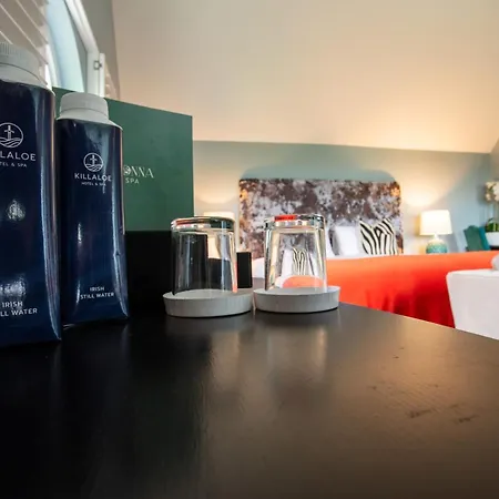 & Hotel Killaloe